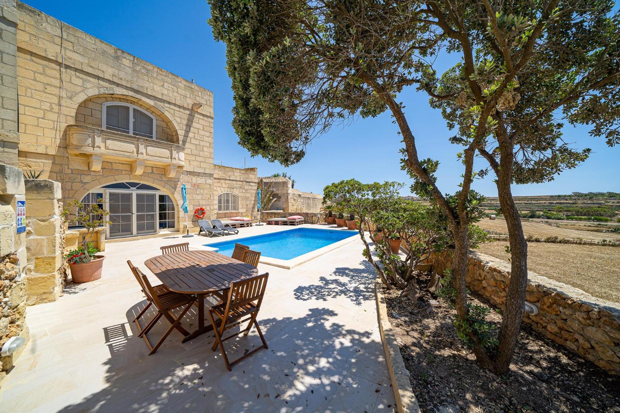 Lonza Gharb Farmhouse Exteriér fotografie