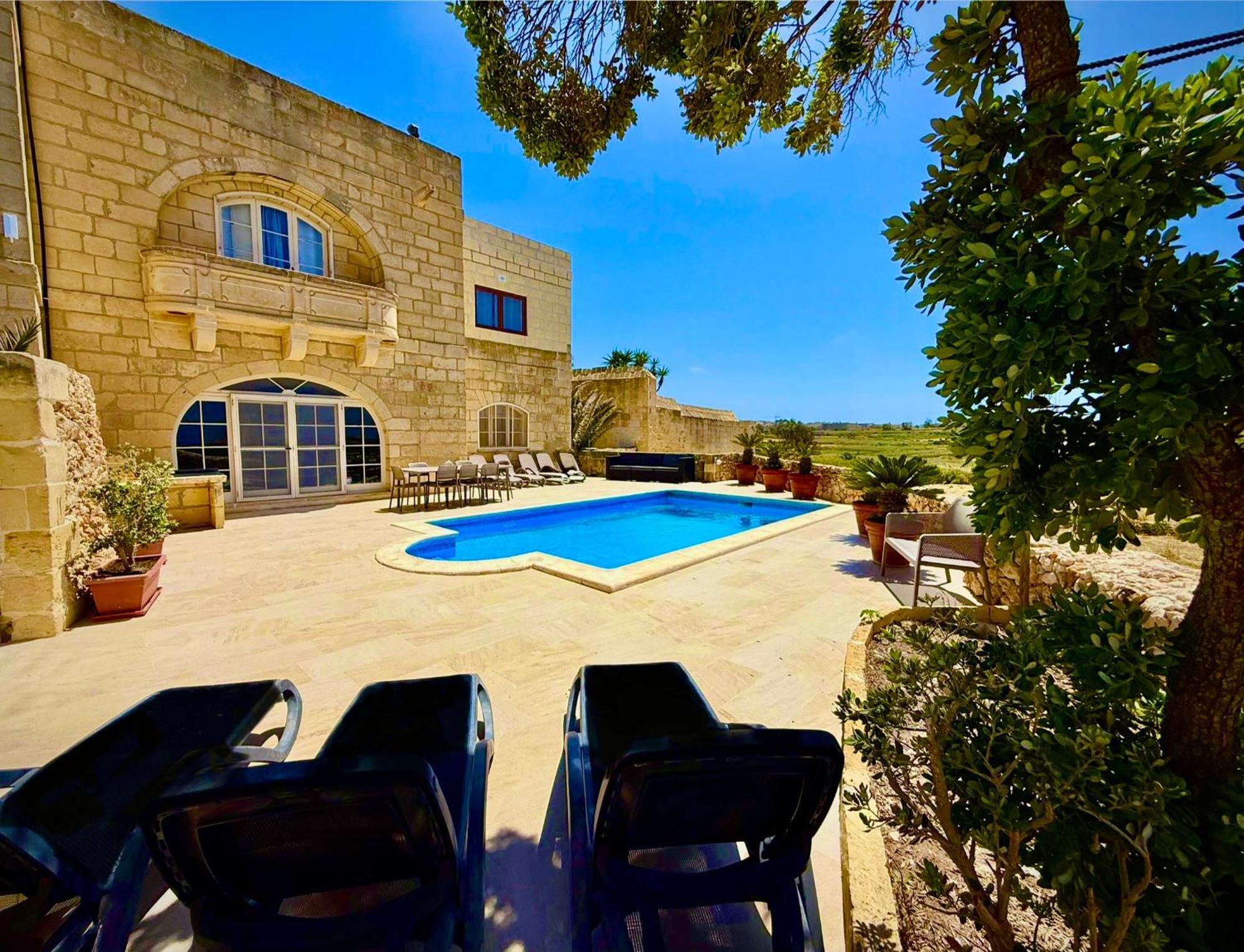 Lonza Gharb Farmhouse Exteriér fotografie